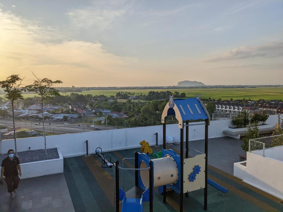 Alor Setar Imperio By Im Staycation 3Bedroom & Rooftop Pool Экстерьер фото