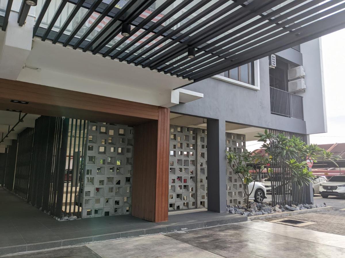 Alor Setar Imperio By Im Staycation 3Bedroom & Rooftop Pool Экстерьер фото